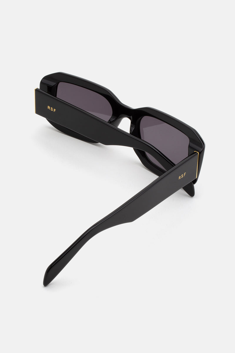 Sagrado Black - Retrosuperfuture -