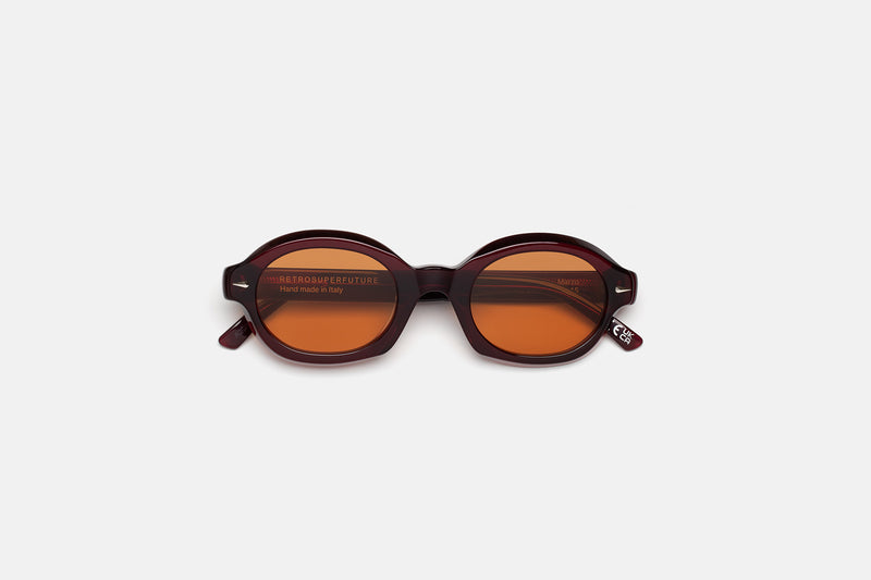 Marzo Distinct - Retrosuperfuture -