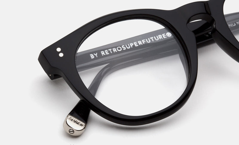 Numero 28 Nero - Retrosuperfuture -