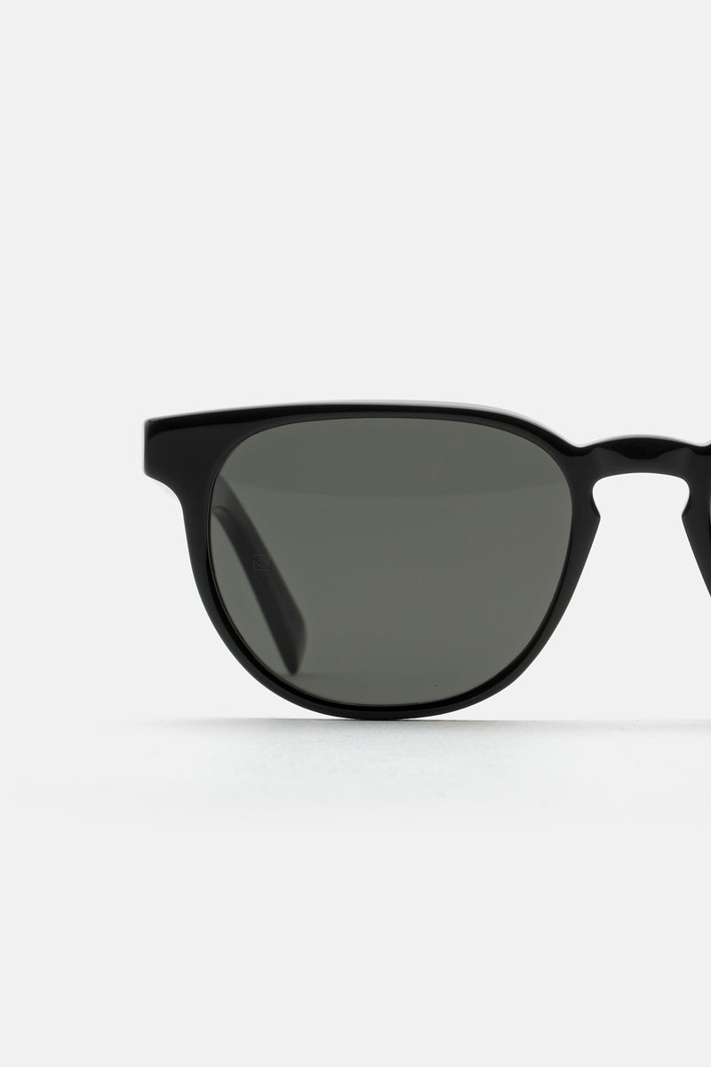 Vero Black - Retrosuperfuture -