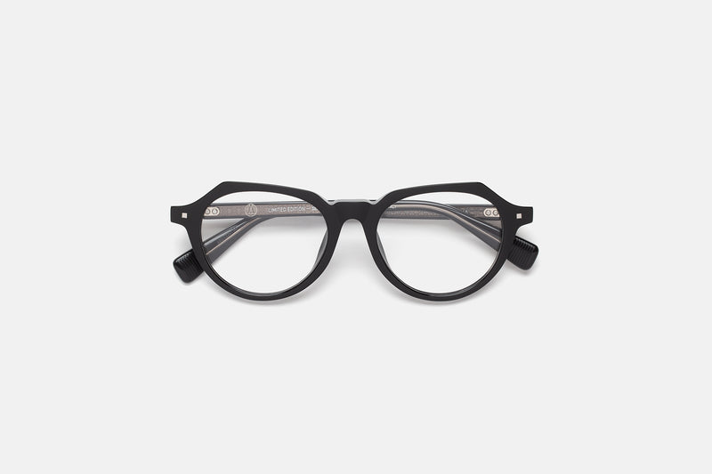 Hanna Black - Retrosuperfuture -
