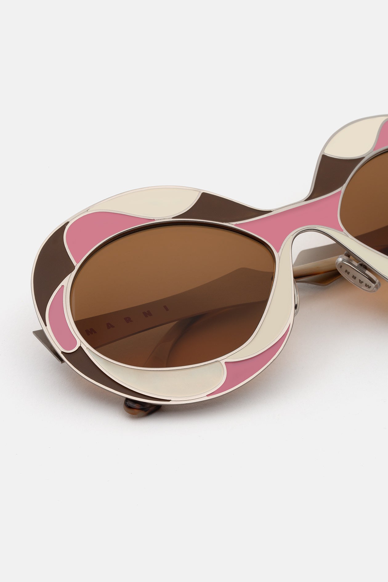 Janavaaru Shell - Retrosuperfuture -