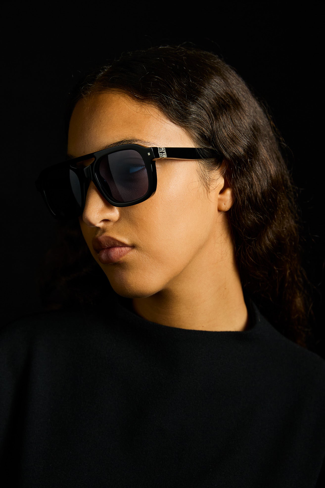 Vinicio Black - Retrosuperfuture -