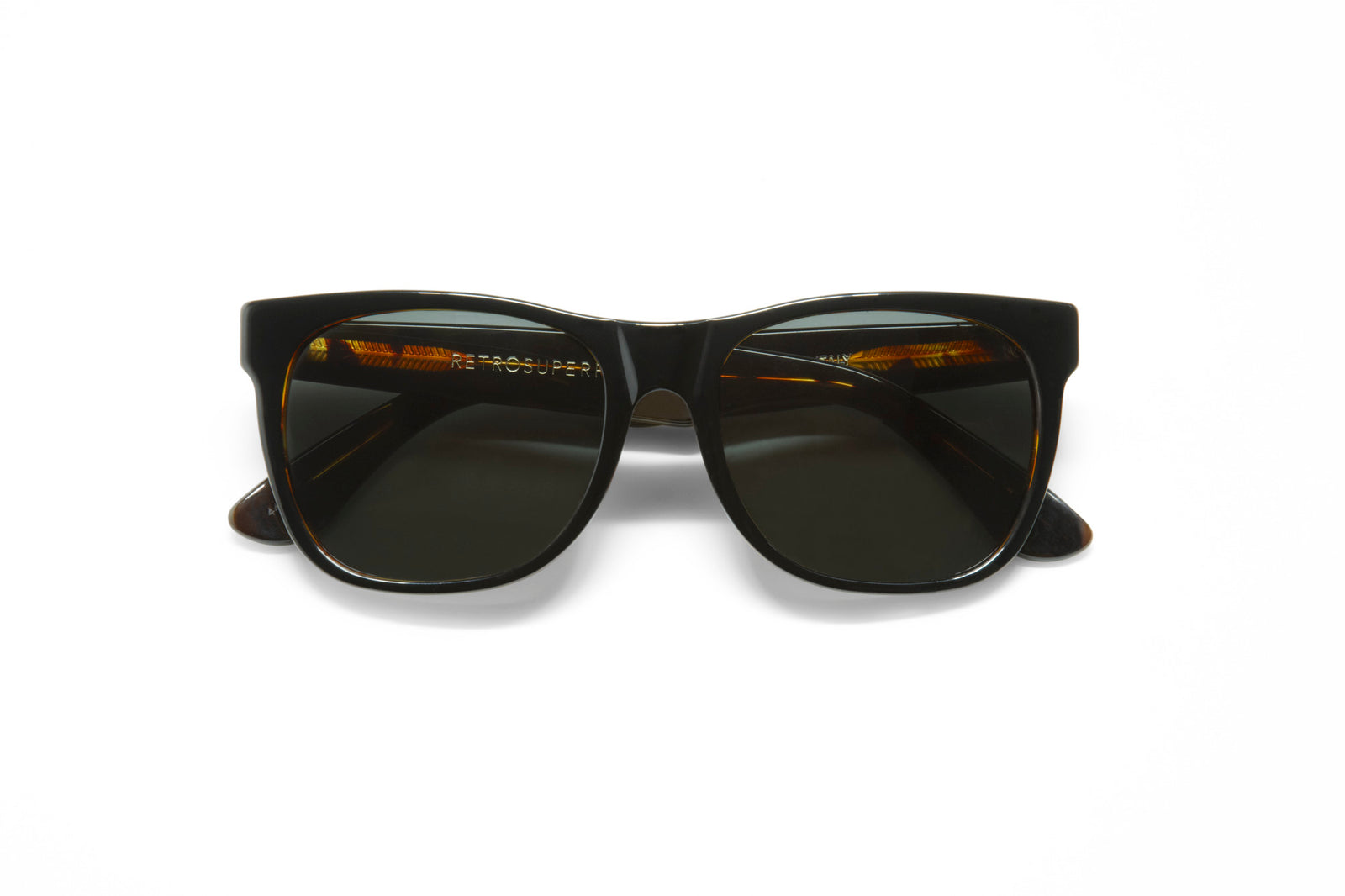 Classic Havana Black Top