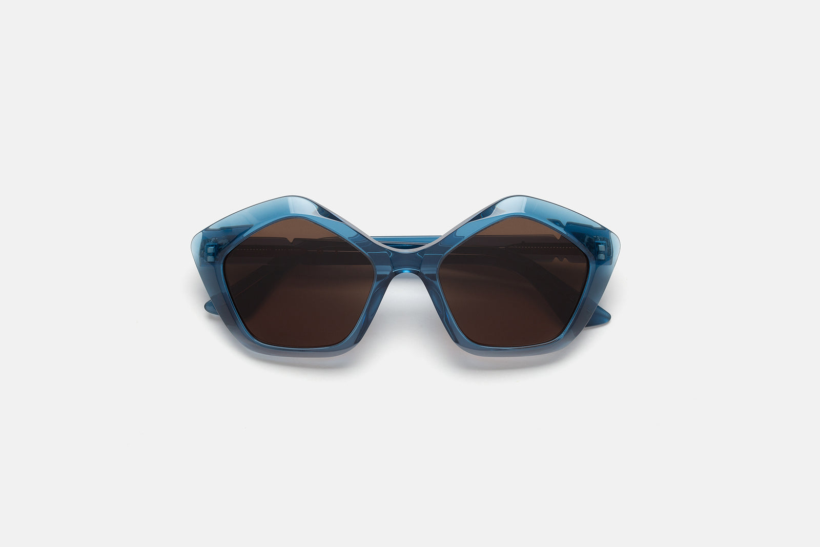 Eluvi Ocean