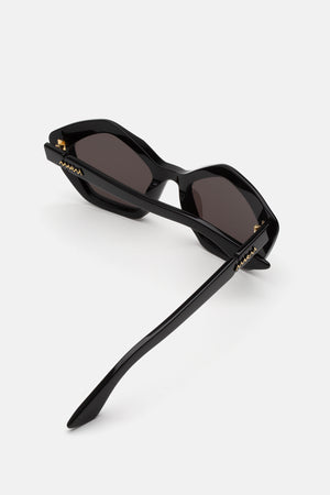 Eluvi Black — 3