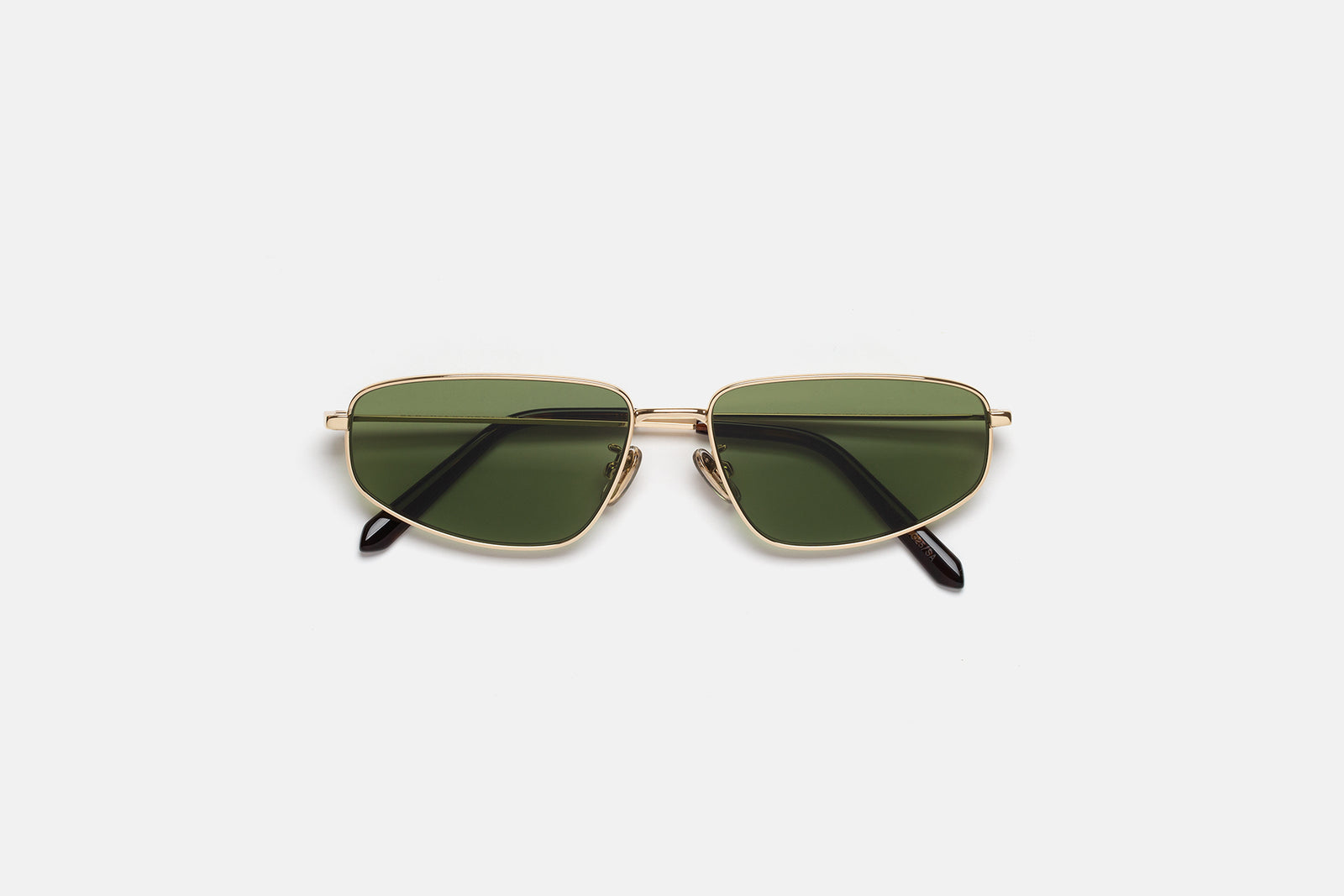Isedra Classic - Retrosuperfuture -