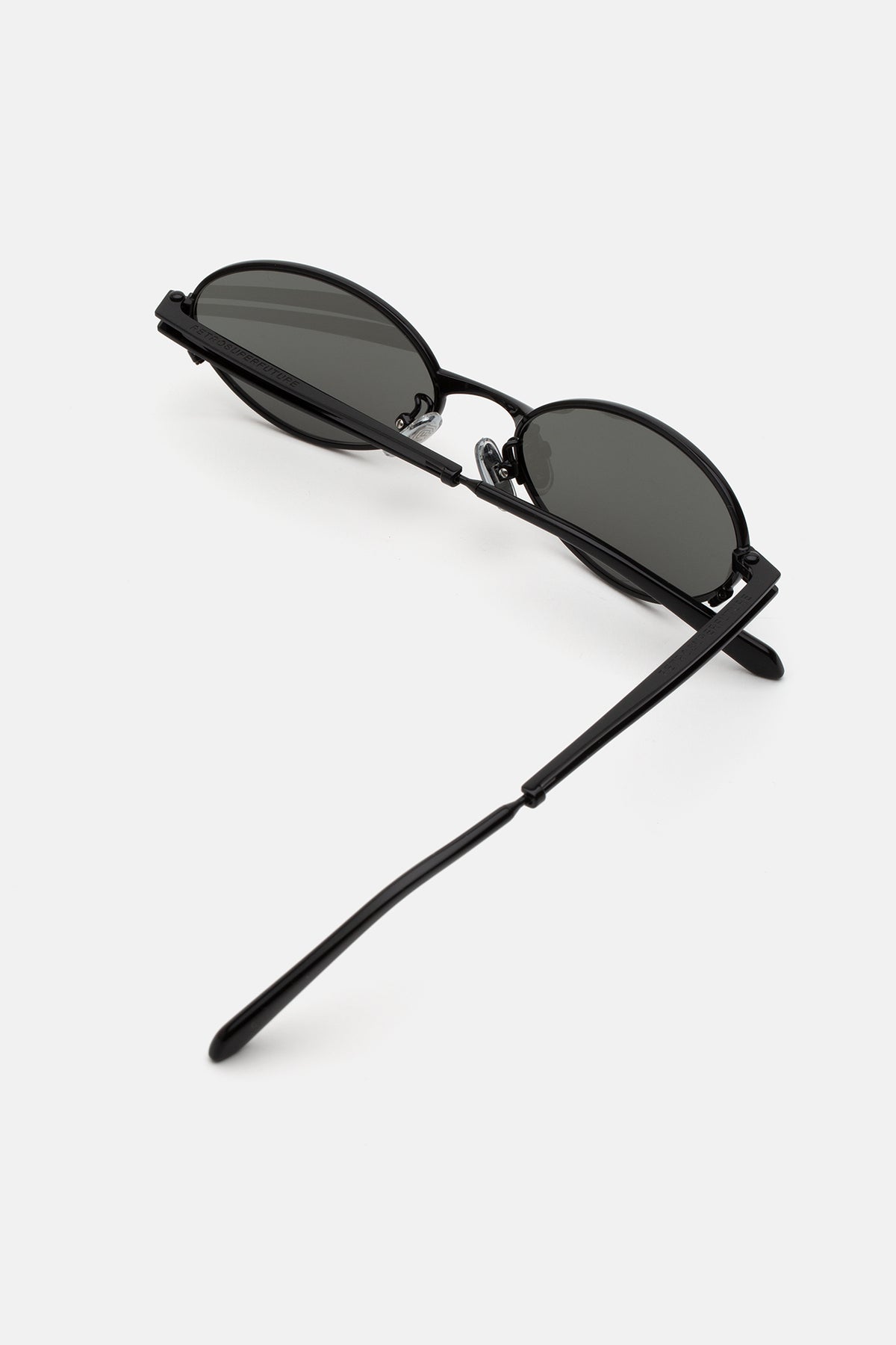 Luno Black - Retrosuperfuture -