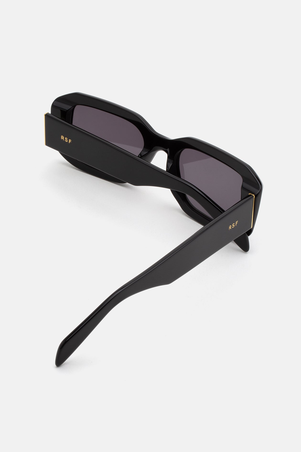 Sagrado Black - Retrosuperfuture -