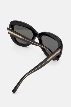 Elephant Island Black — 4