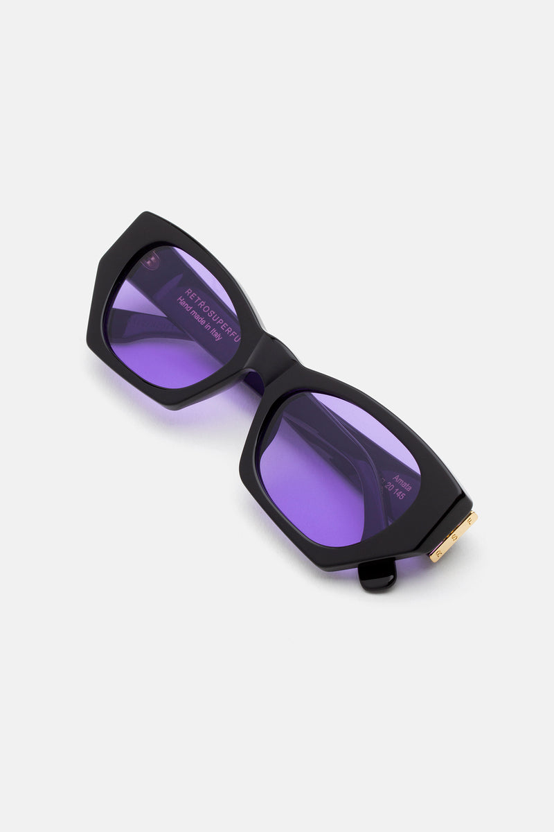 Amata Black Purple