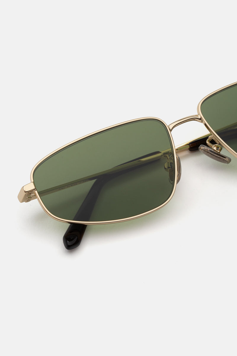 Isedra Classic - Retrosuperfuture -