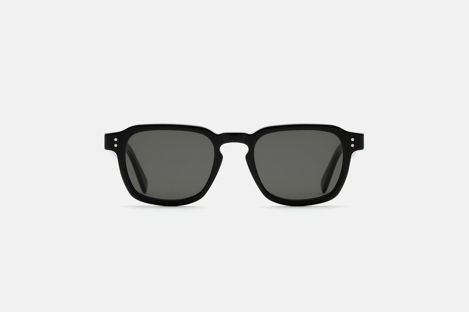 Luce Black - Retrosuperfuture -