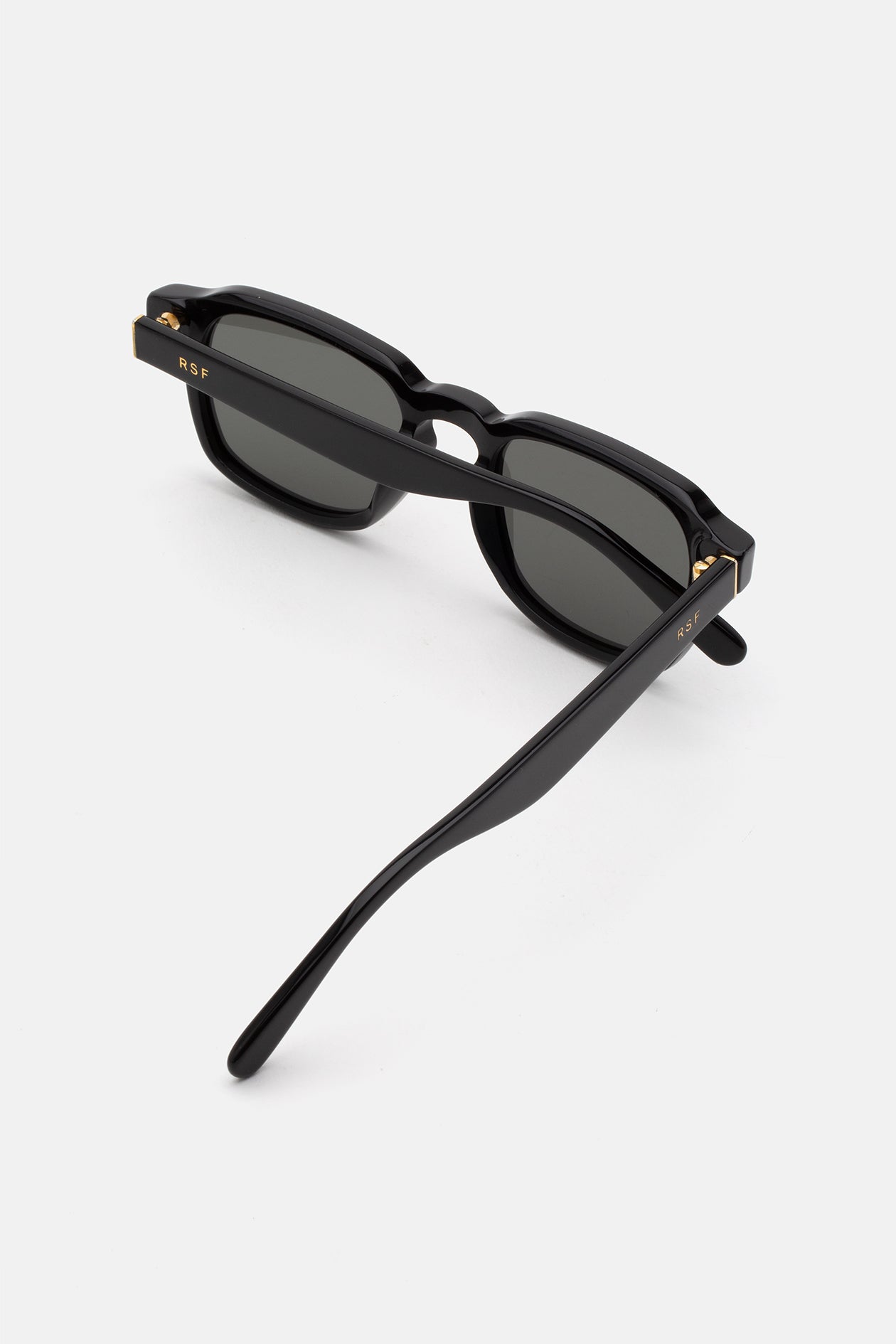 Luce Black - Retrosuperfuture -