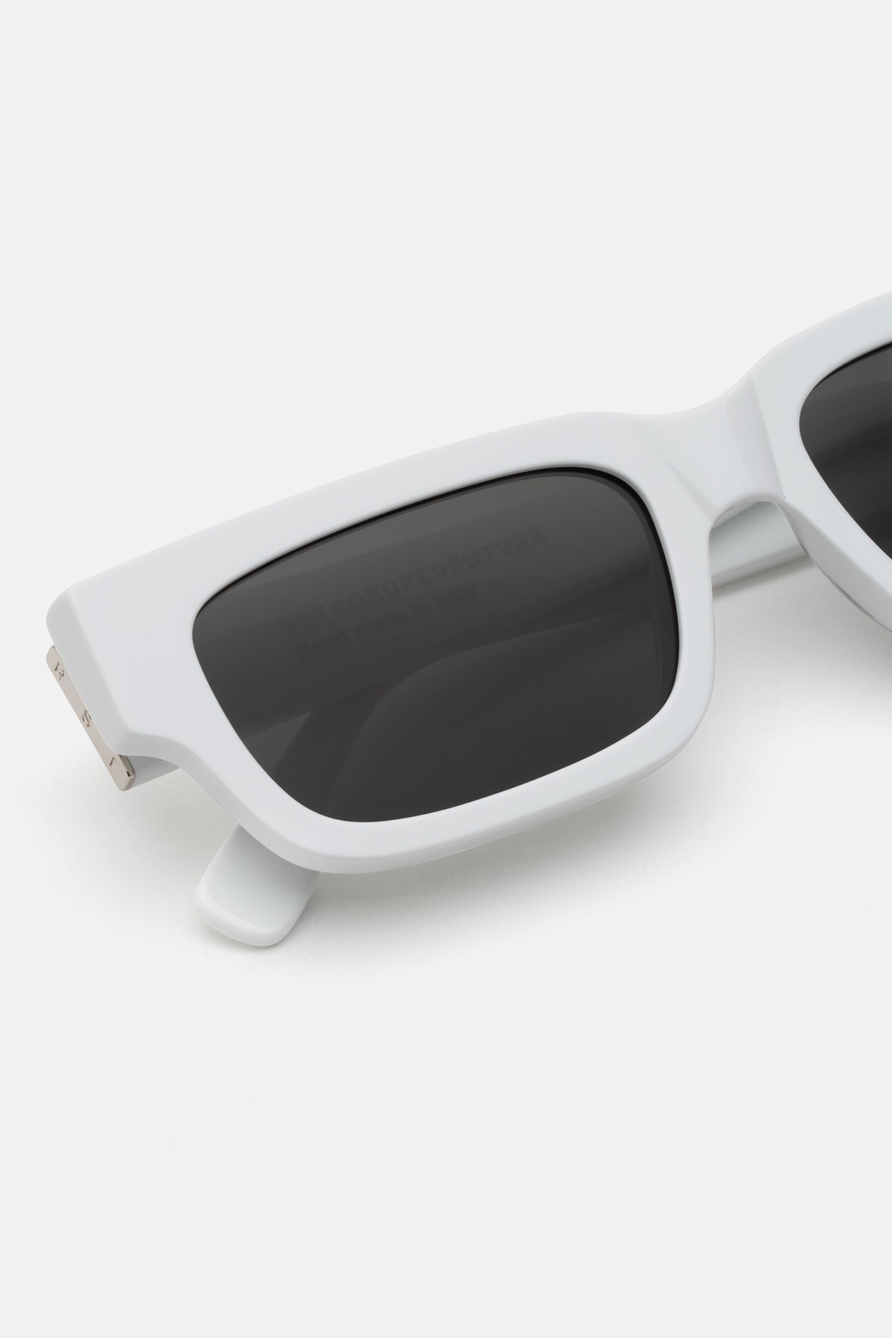 Roma White - Retrosuperfuture -