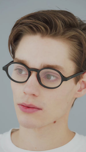 Numero 140 Nero — video 1