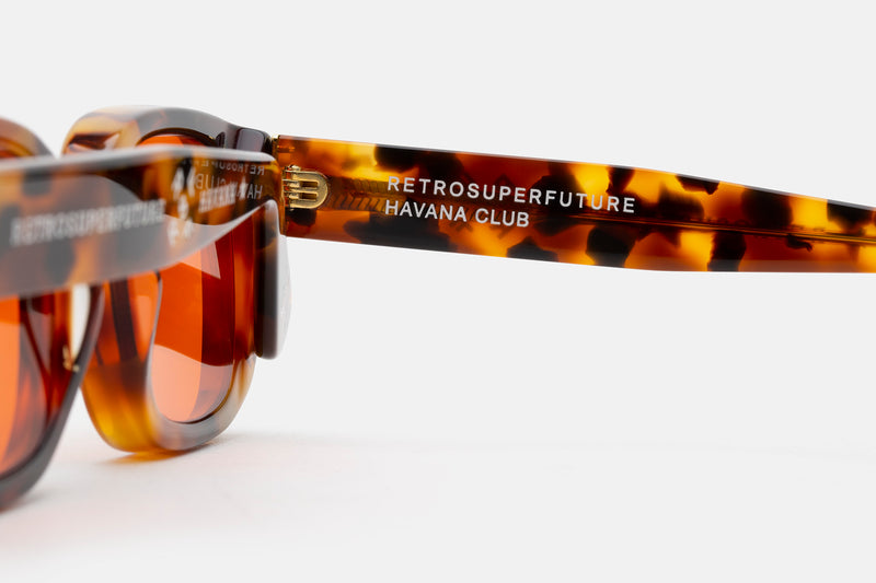 Lira Havana Club - Retrosuperfuture -