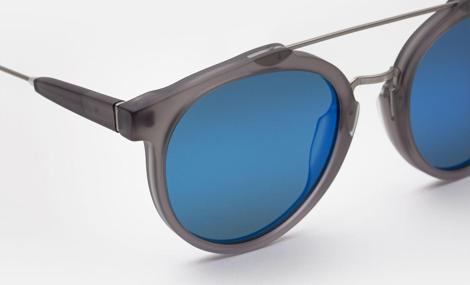 Giaguaro Blue Zero - Retrosuperfuture -