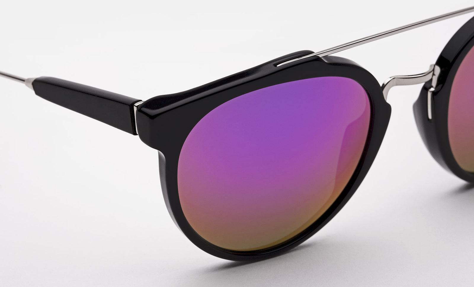 Giaguaro Cove Black - Retrosuperfuture -