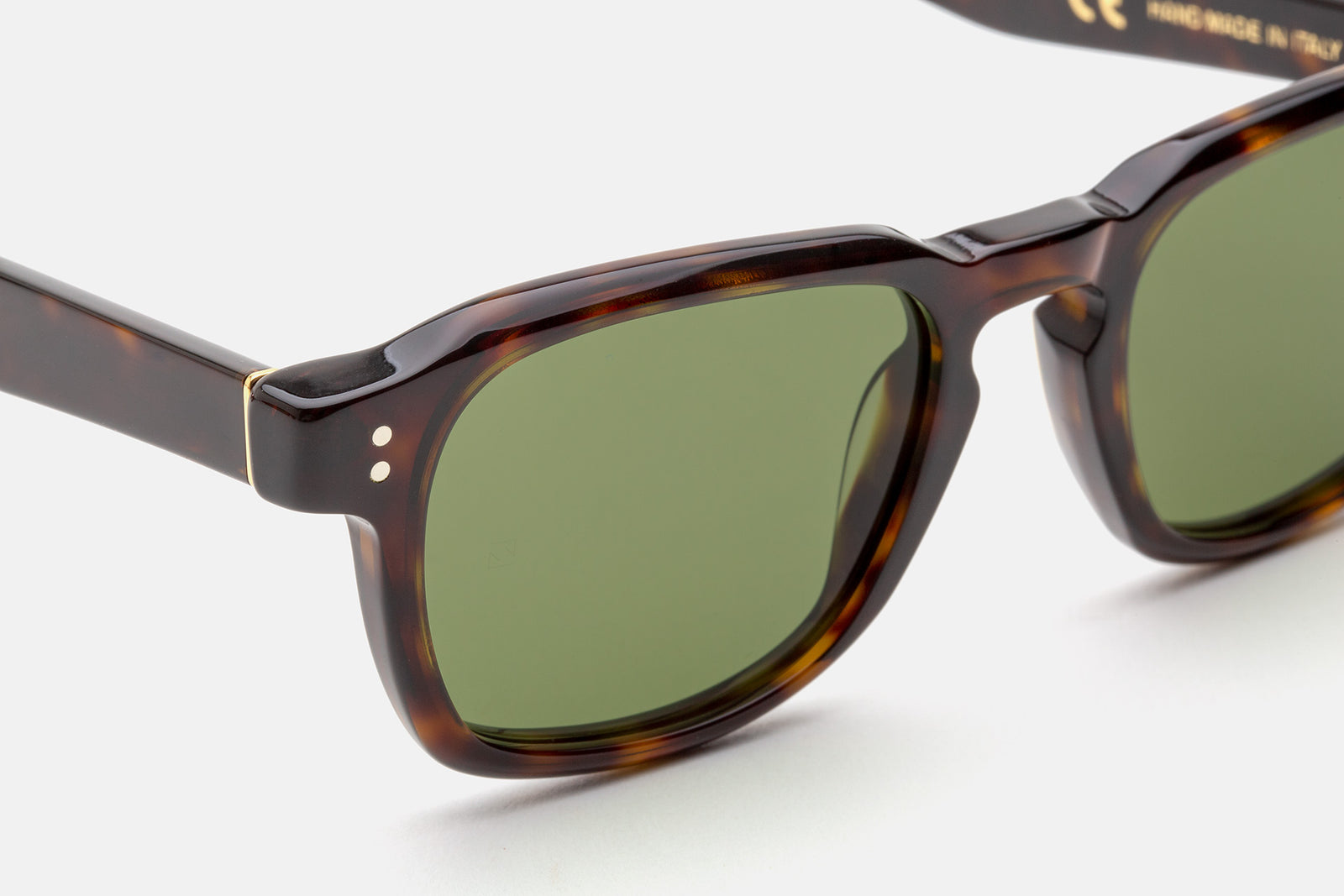 Luce 3627 - Retrosuperfuture -