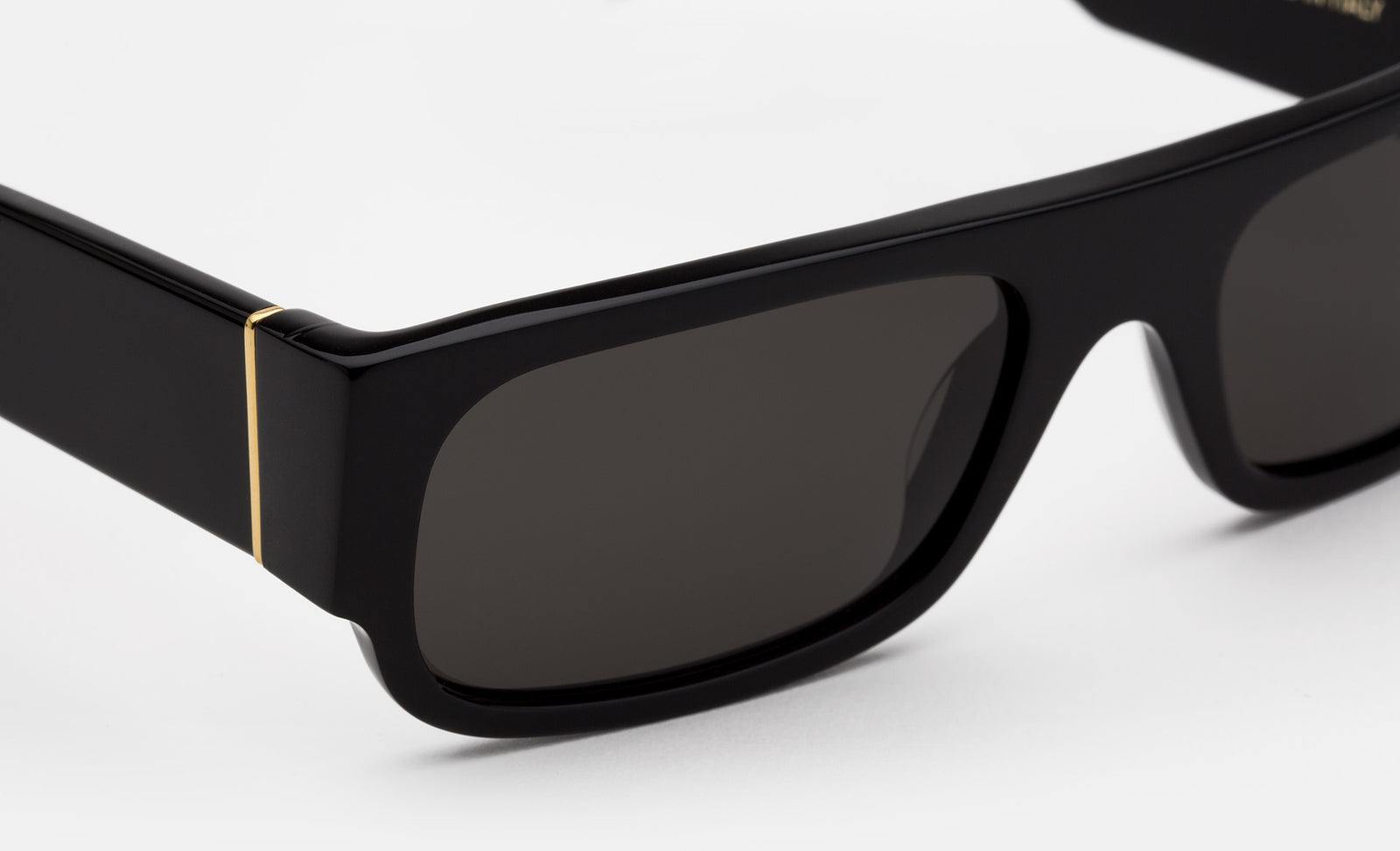 Smile Black - Retrosuperfuture -