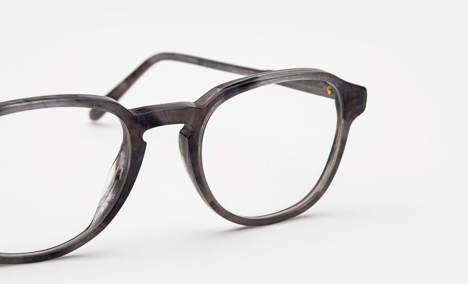 Numero 02 Pietra Grigio - Retrosuperfuture -