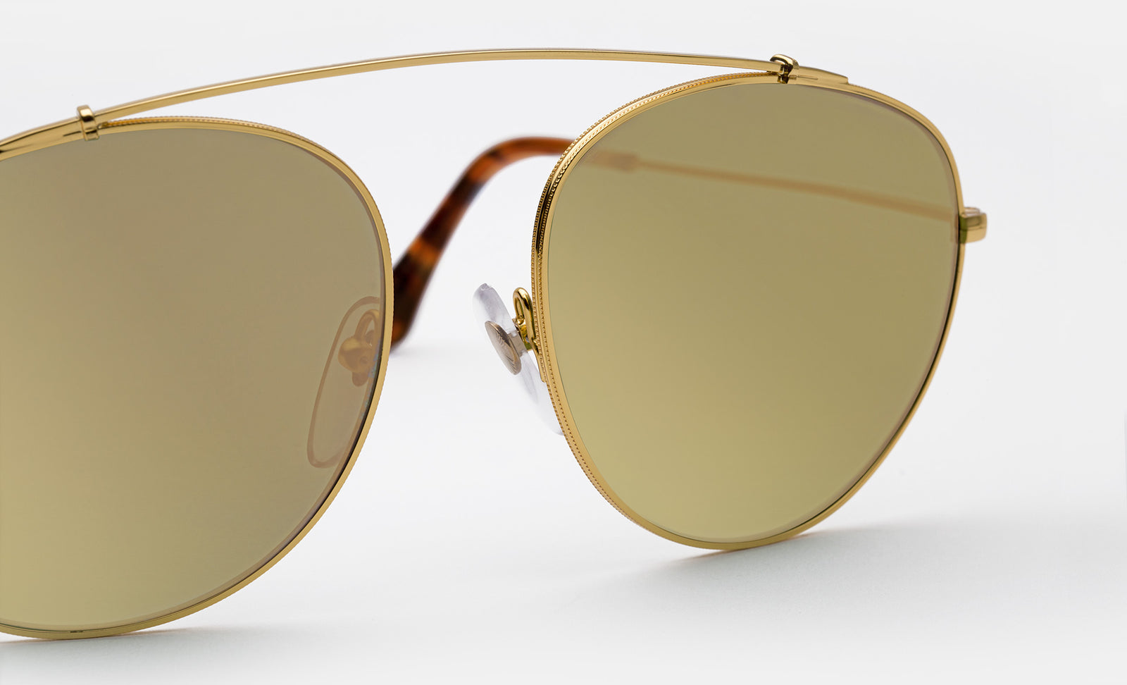 Leon Zero Gold - Retrosuperfuture -