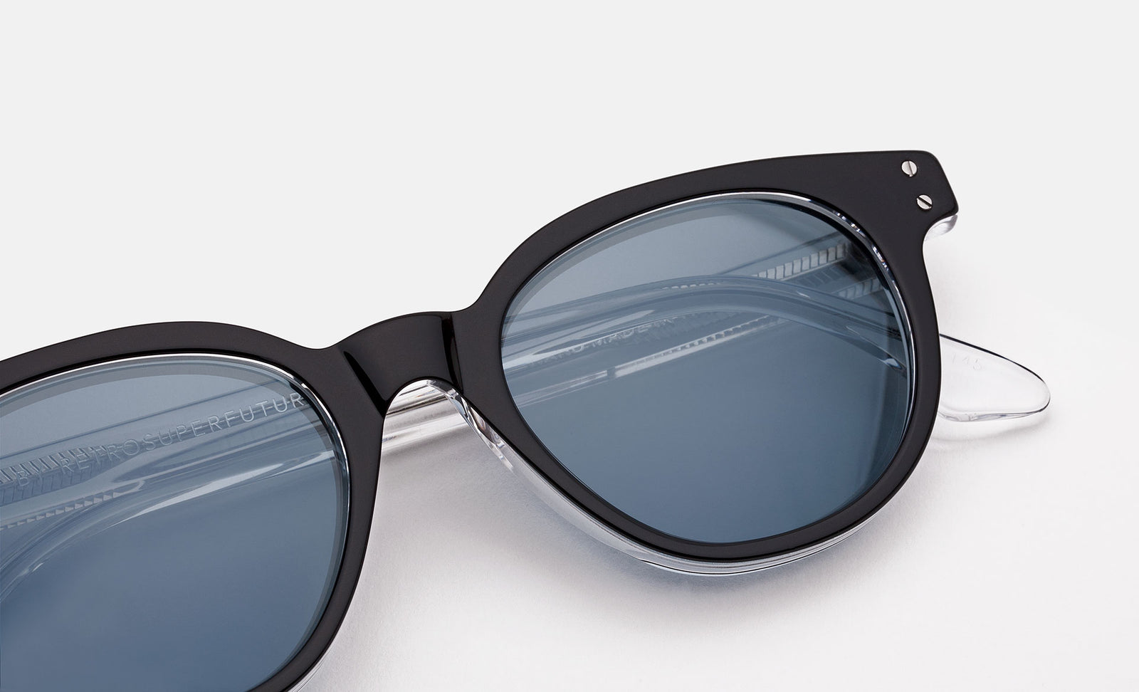 Riviera 44Ru - Retrosuperfuture -