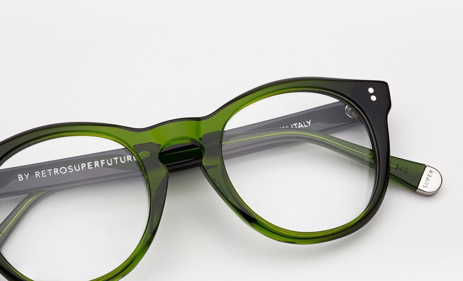 Numero 28 Bottle Green - Retrosuperfuture -