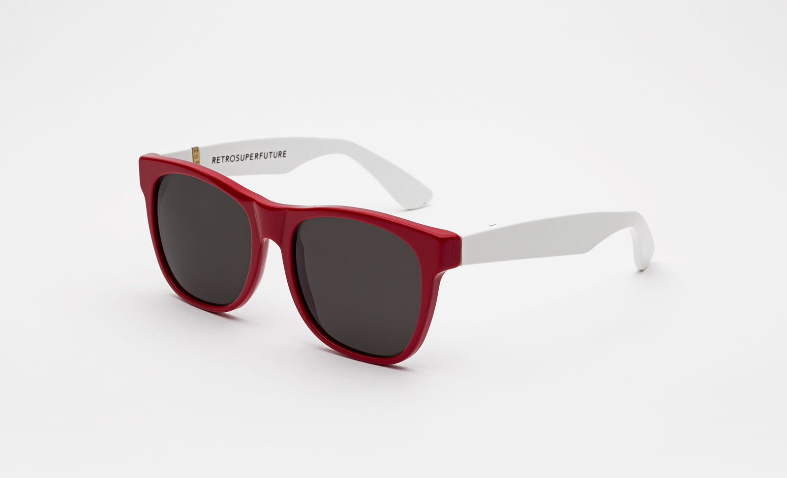 Classic Red/White - Retrosuperfuture -