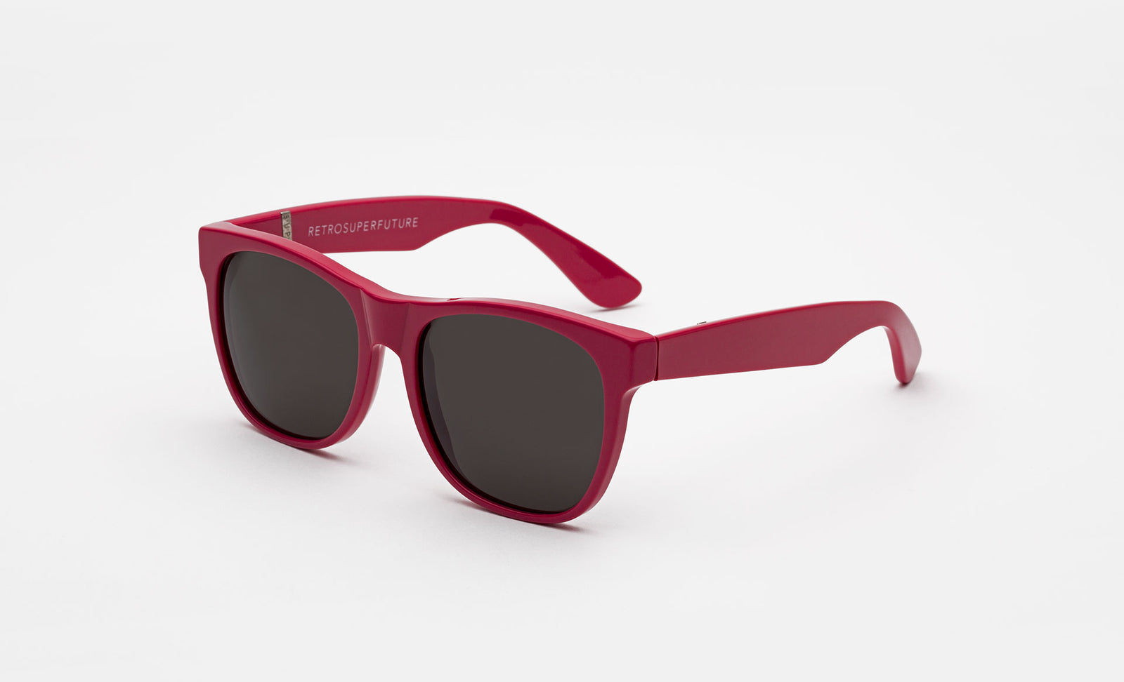 Classic dull red - Retrosuperfuture -