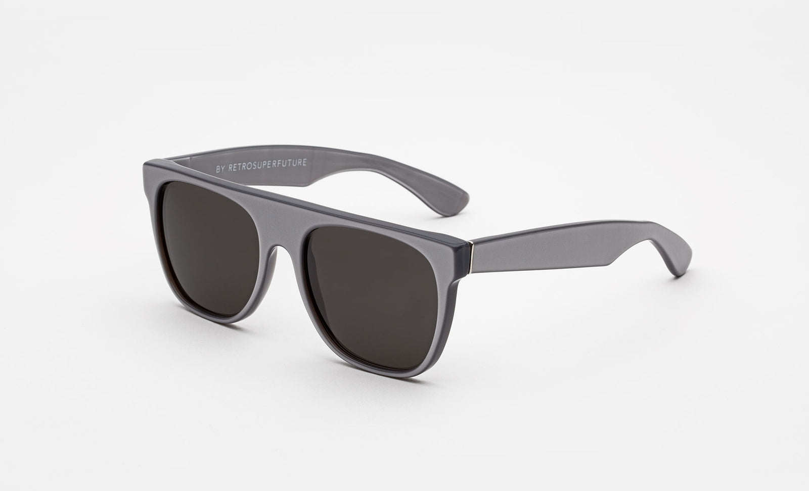 Flat Top Pearly Grey - Retrosuperfuture -