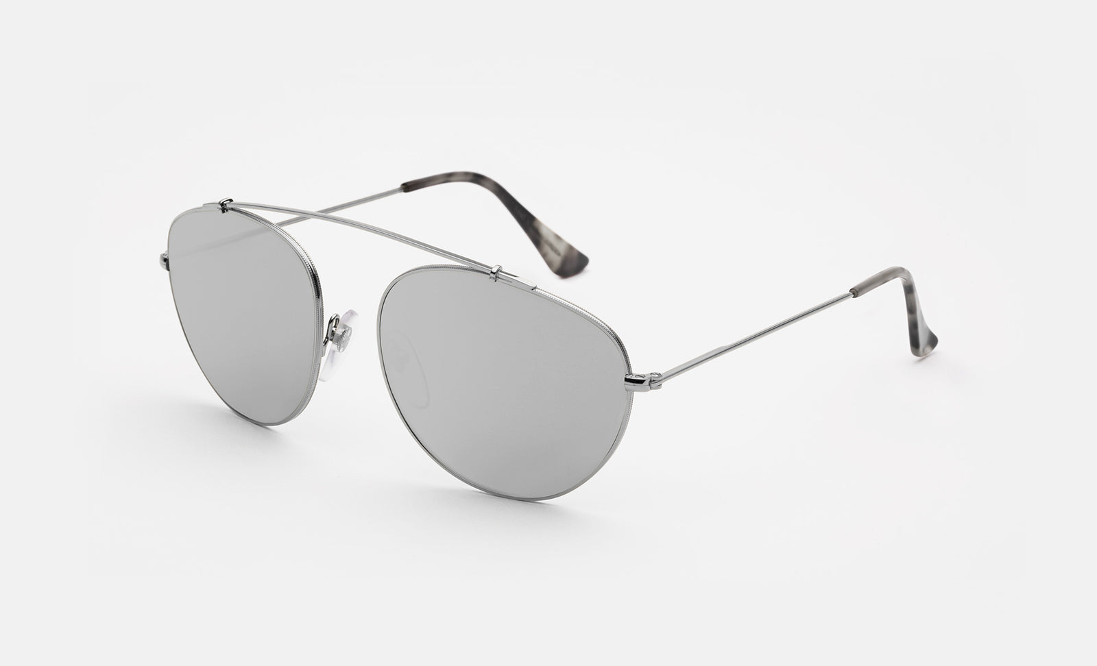 Leon Zero Silver - Retrosuperfuture -