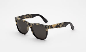 Classic Puma&Black - Retrosuperfuture - — 1