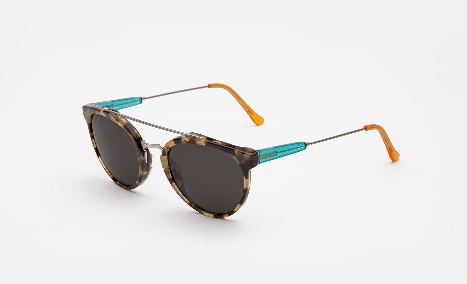 Giaguaro Relic - Retrosuperfuture -