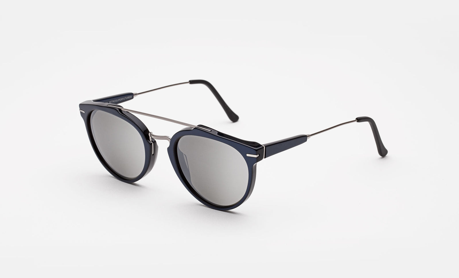 Giaguaro Ponente - Retrosuperfuture -