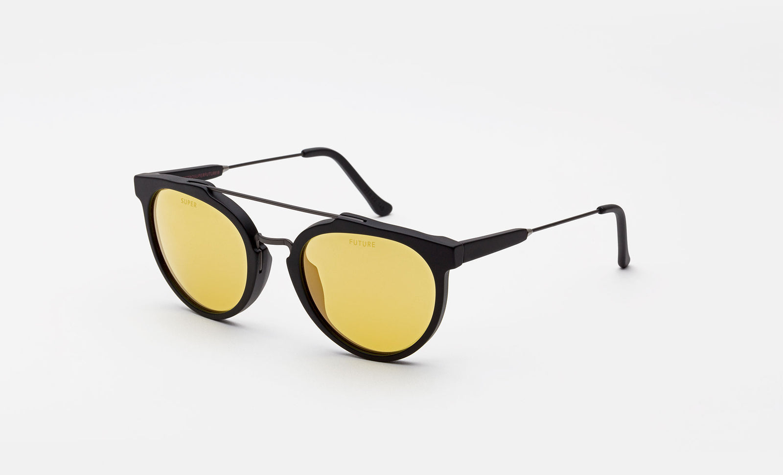 Giaguaro Future Exclusive - Retrosuperfuture -