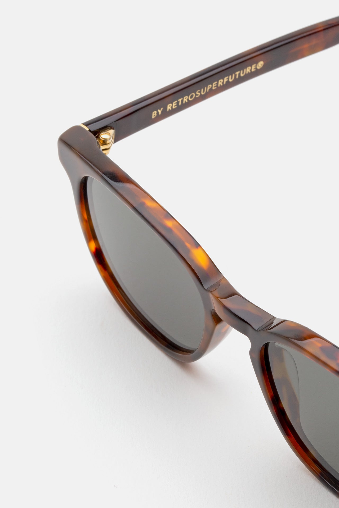 Vero Classic Havana - Retrosuperfuture -