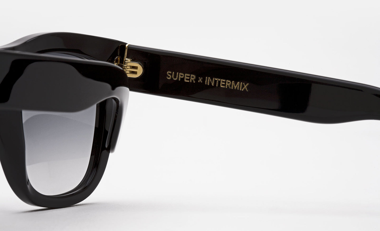 Gals Intermix Exclusive Black - Retrosuperfuture -