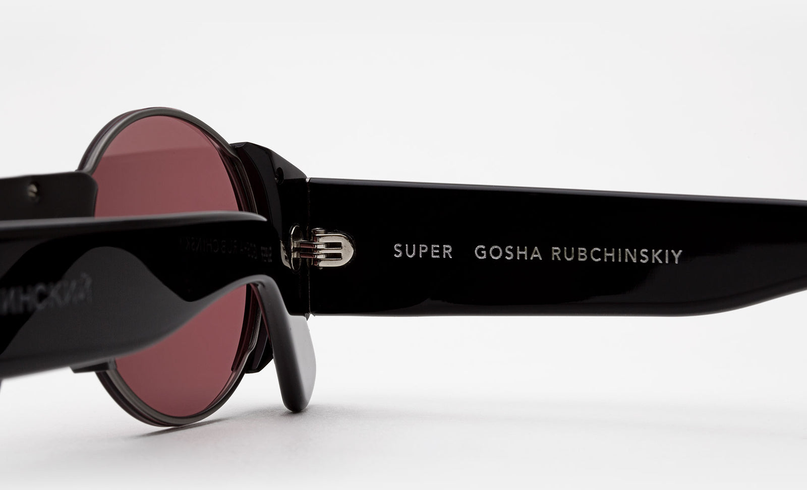 SUPER / GOSHA RUBCHINSKIY I Red - Retrosuperfuture -