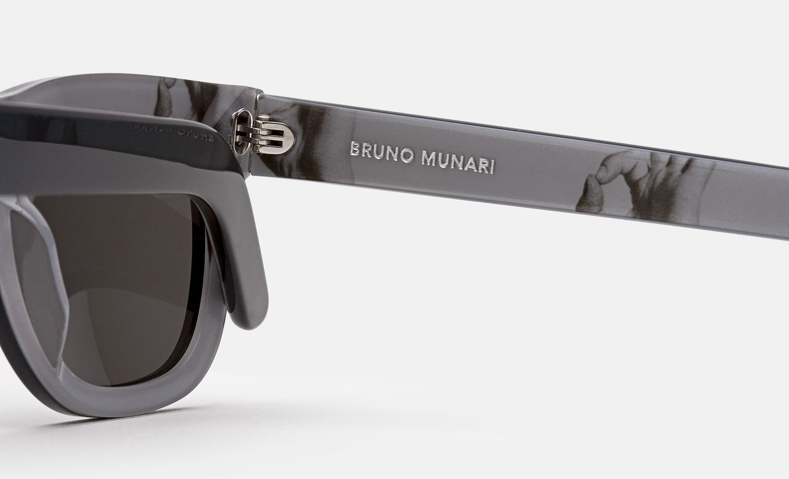 Ciccio Bruno Munari - Retrosuperfuture -