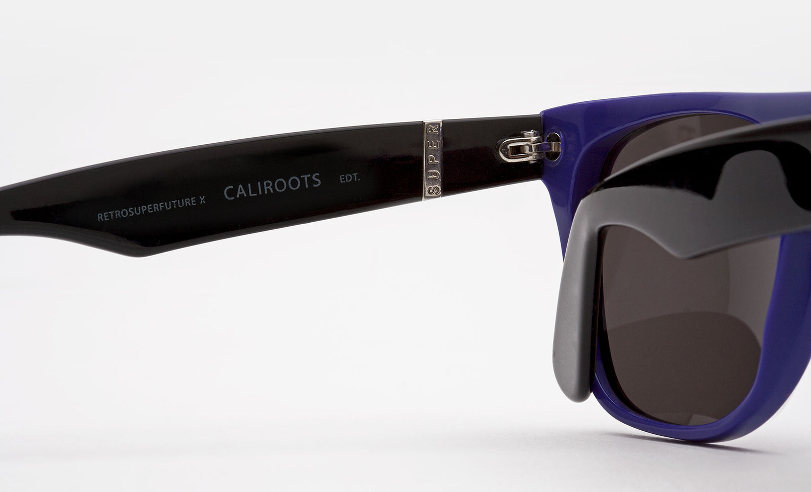 CALIROOTS BABY - Retrosuperfuture -