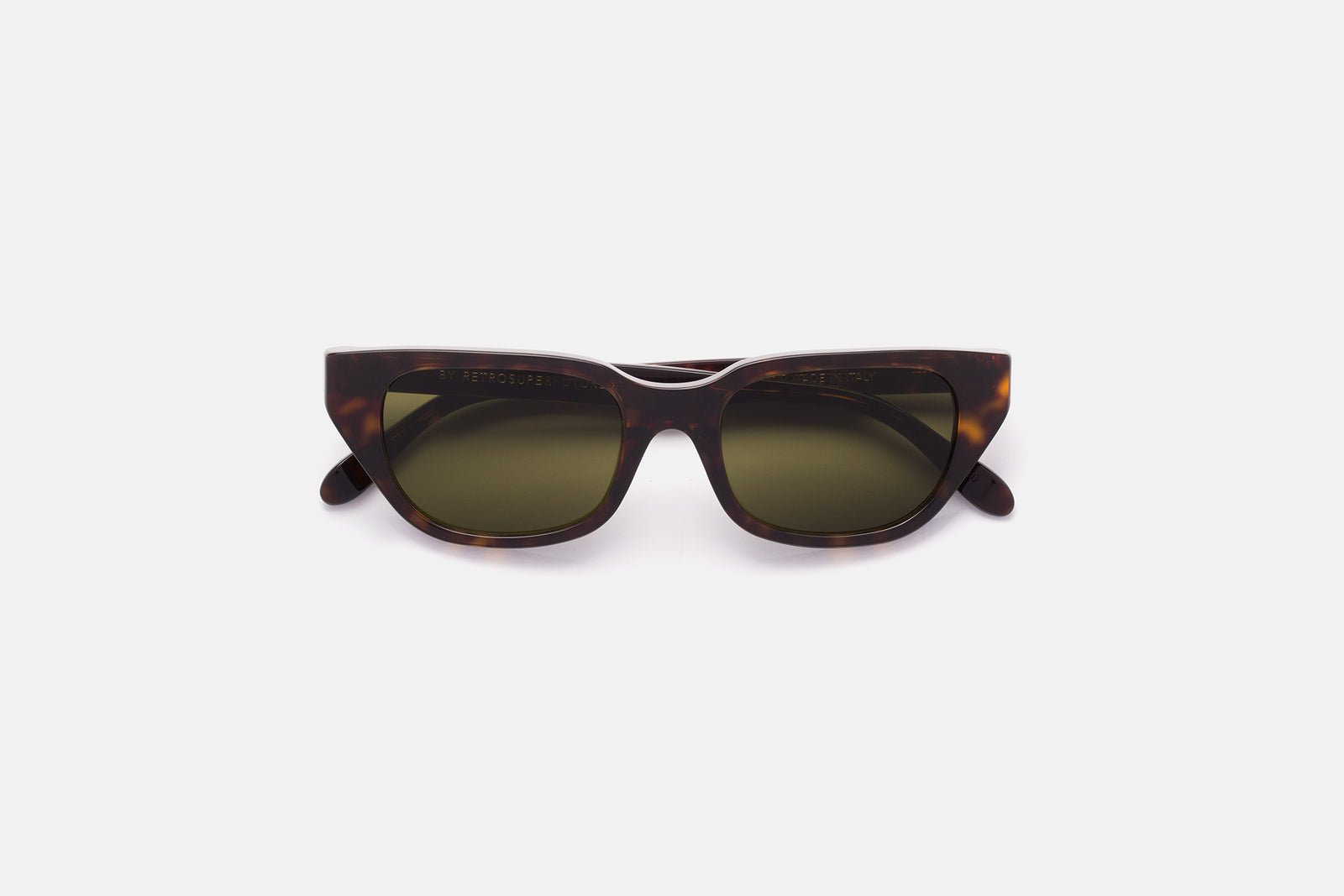 Cento 3627 - Retrosuperfuture -