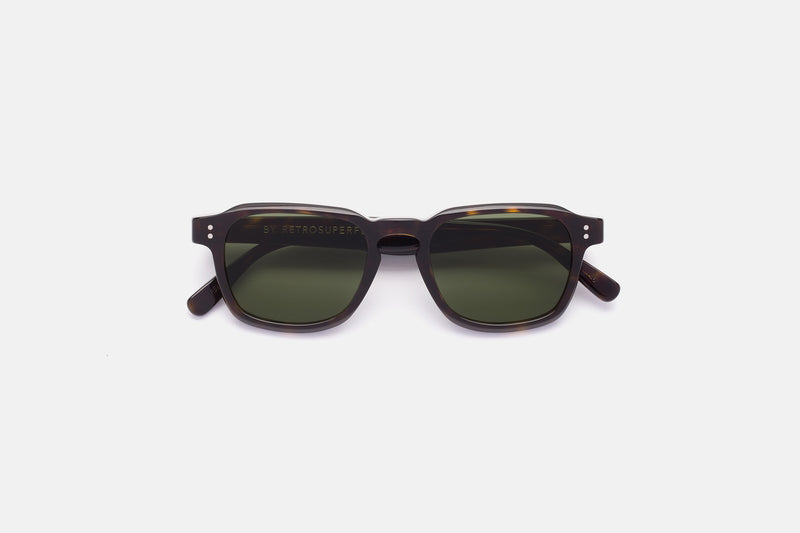 Luce 3627 - Retrosuperfuture -