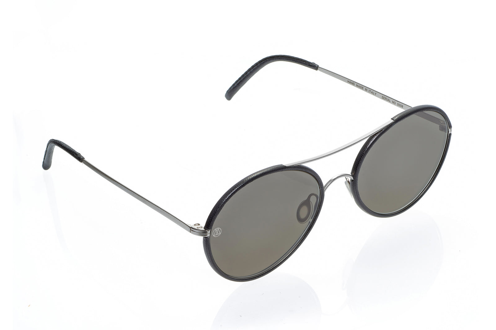 8M1P/SR (Silver+Black) - Retrosuperfuture -