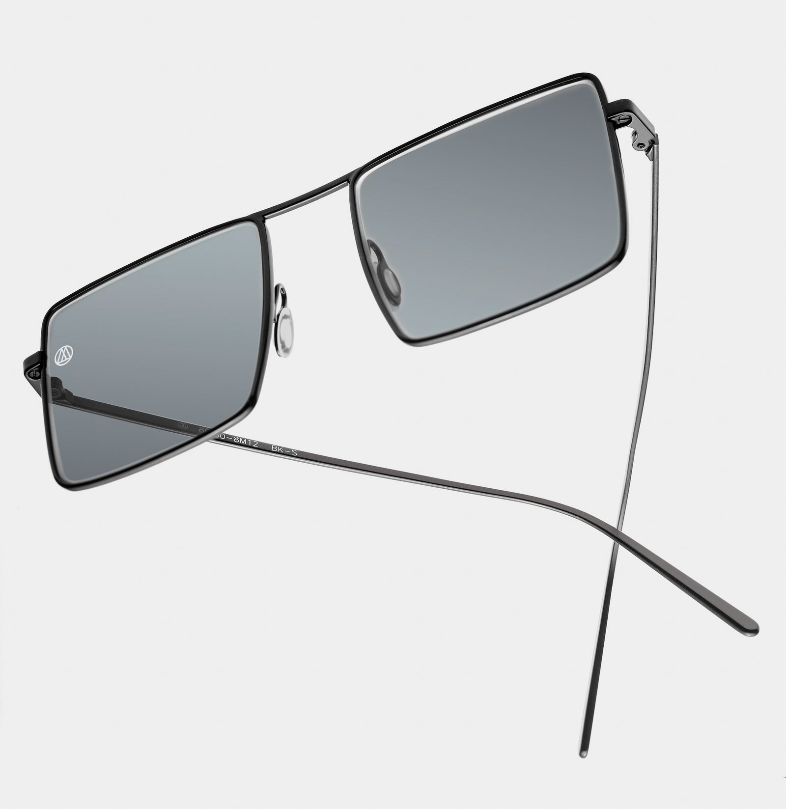 8M12/BK (NERO) - Retrosuperfuture -