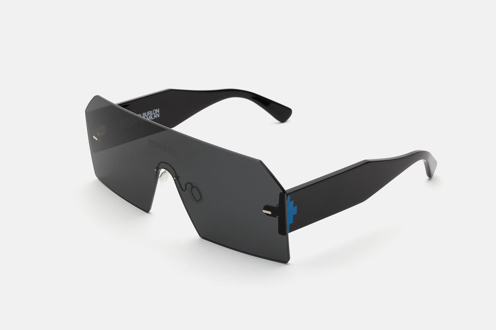 Visiones Black - Retrosuperfuture -