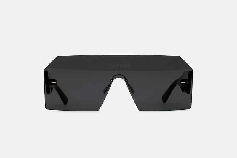 Visiones Black - Retrosuperfuture -
