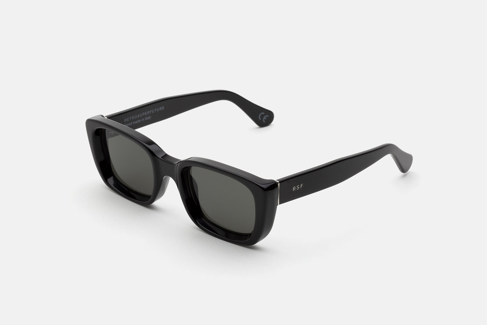 Lira Black - Retrosuperfuture -