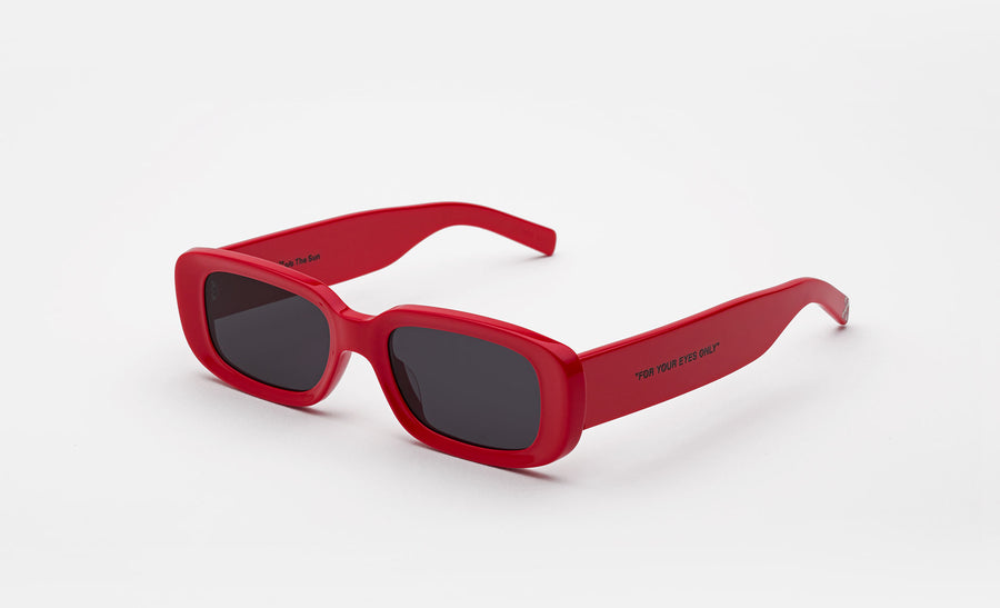 Off–White Red – Retrosuperfuture